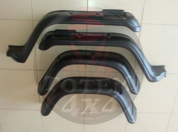 Aletines Snake 18cm tipo Buswacker para Jeep Wrangler YJ